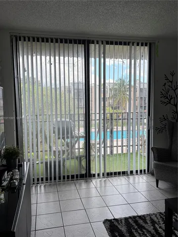 $2,000 | 3561 Southwest 117th Avenue, Unit 7305, Miami, FL 33165