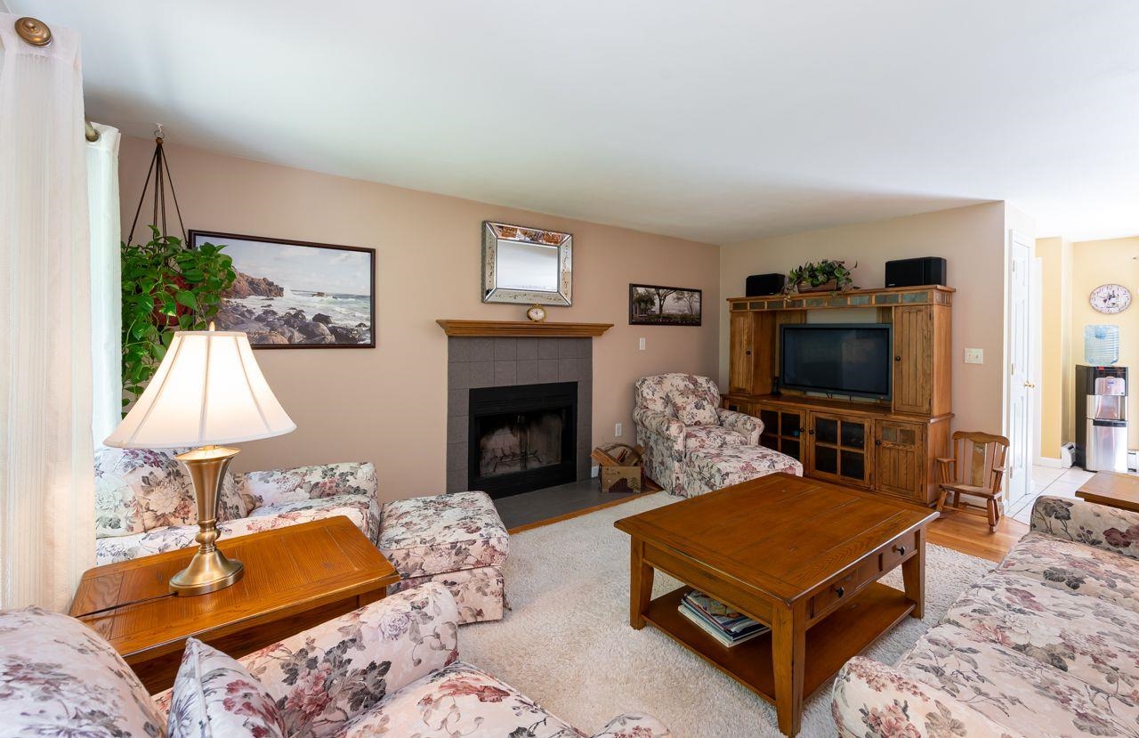 16 Blake Road Raymond, NH 03077 - Photo 11 of 32