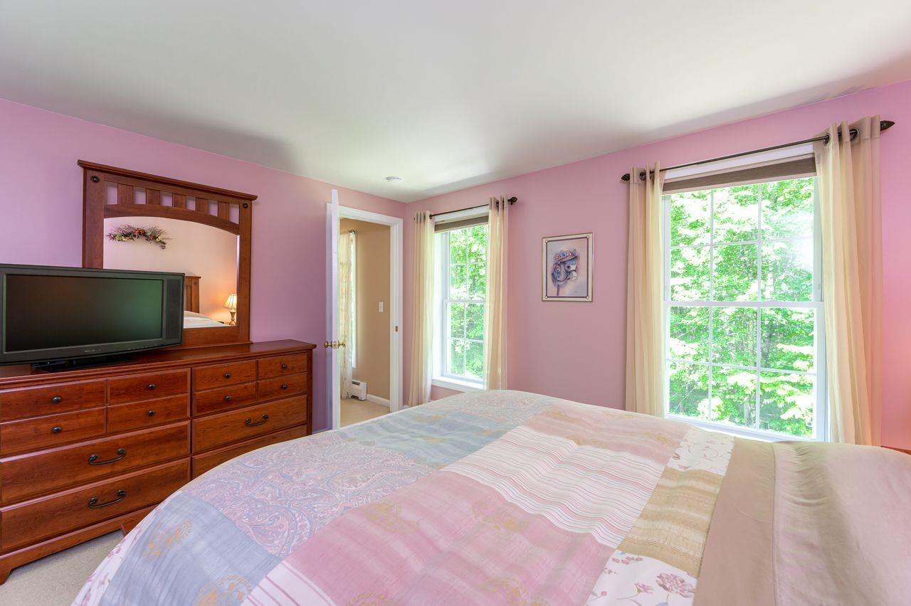 16 Blake Road Raymond, NH 03077 - Photo 21 of 32