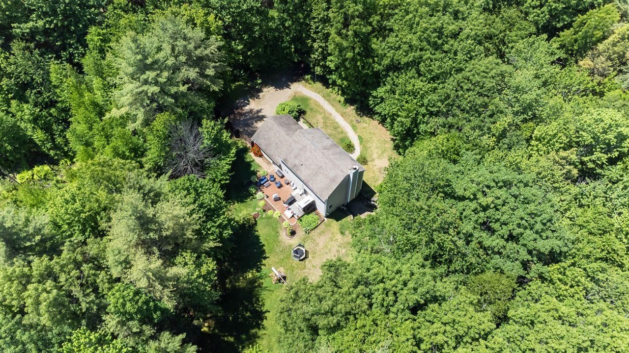 16 Blake Road Raymond, NH 03077 - Photo 3 of 32