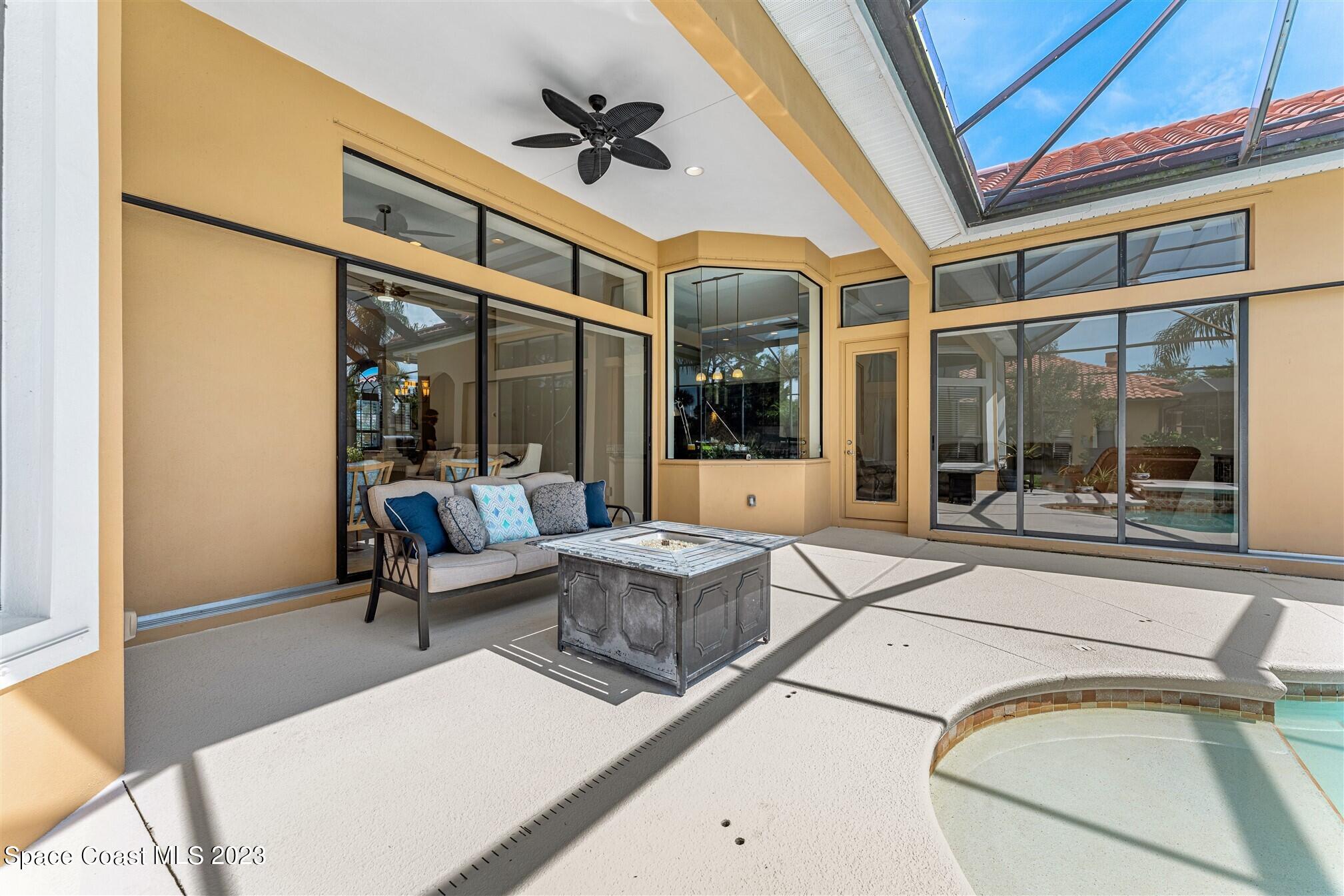 3550 Thurloe Drive Rockledge, FL 32955 - Photo 33 of 44 a living room with furniture