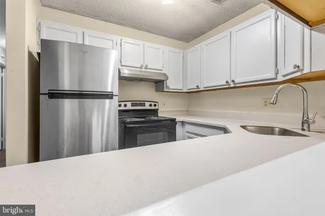 $2,100 | 4901A Dunbarton Road, Mount Laurel, NJ 08054