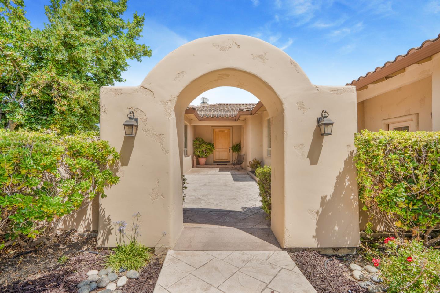 30 Ralphs Way Hollister, CA 95023 - Photo 3 of 45 Gallery Image 3