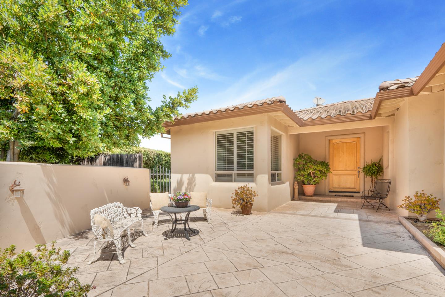 30 Ralphs Way Hollister, CA 95023 - Photo 4 of 45 Gallery Image 4