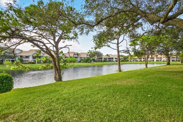 $750,000 | 16671 Traders Crossing North, Unit 122, Jupiter, FL 33477