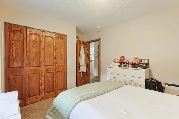 $340,000 | 29777 Ashford Drive, Elkhart, IN 46514