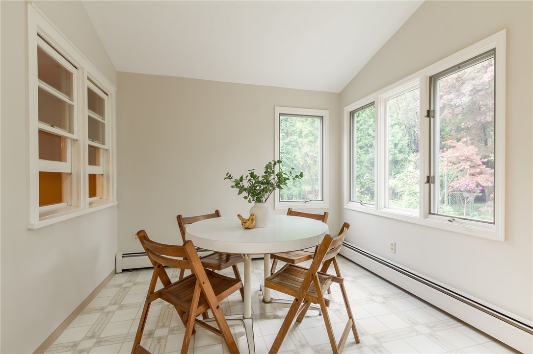 172 Cornwall Lane Irondequoit, NY 14617 - Photo 17 of 36