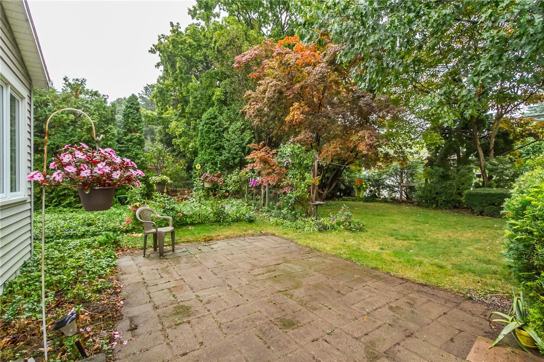 172 Cornwall Lane Irondequoit, NY 14617 - Photo 33 of 36