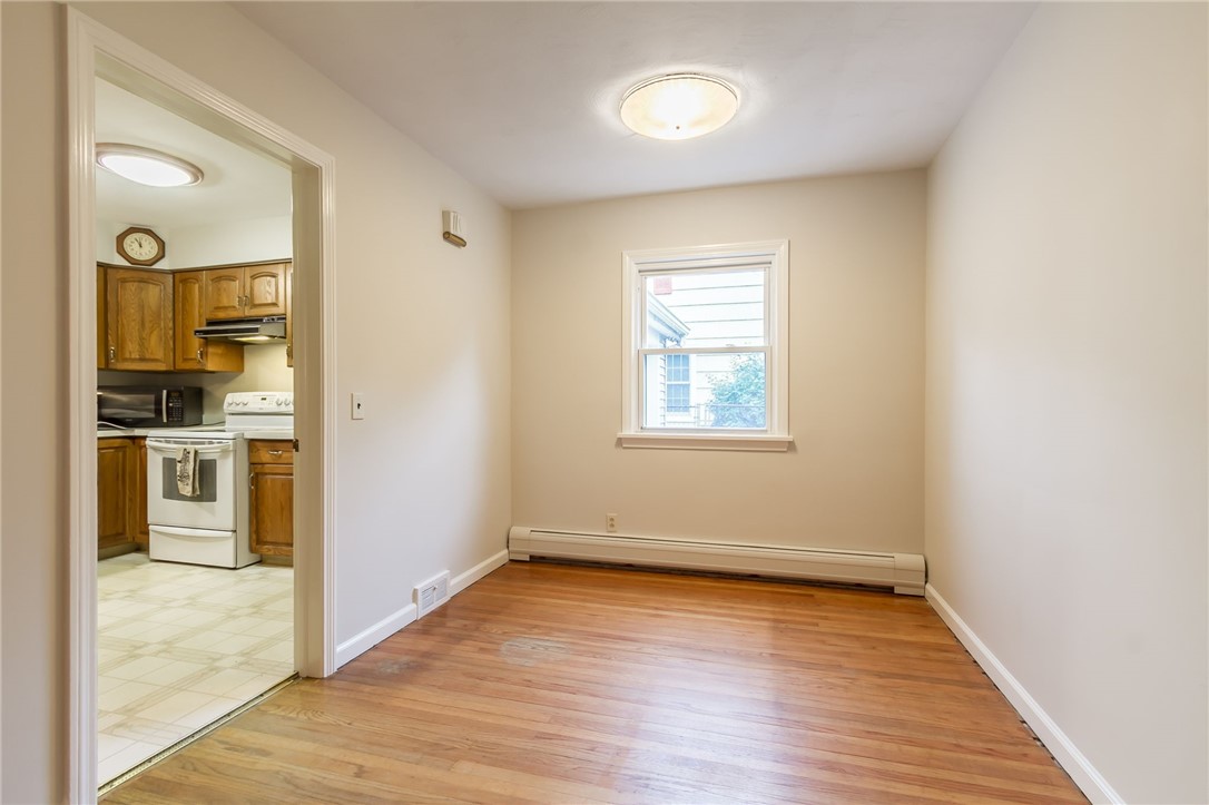 172 Cornwall Lane Irondequoit, NY 14617 - Photo 10 of 36