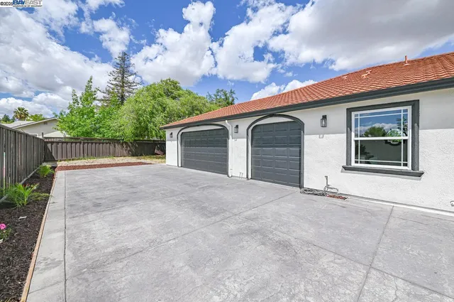 $1,898,000 | 3370 Gardella Plaza, Livermore, CA 94551