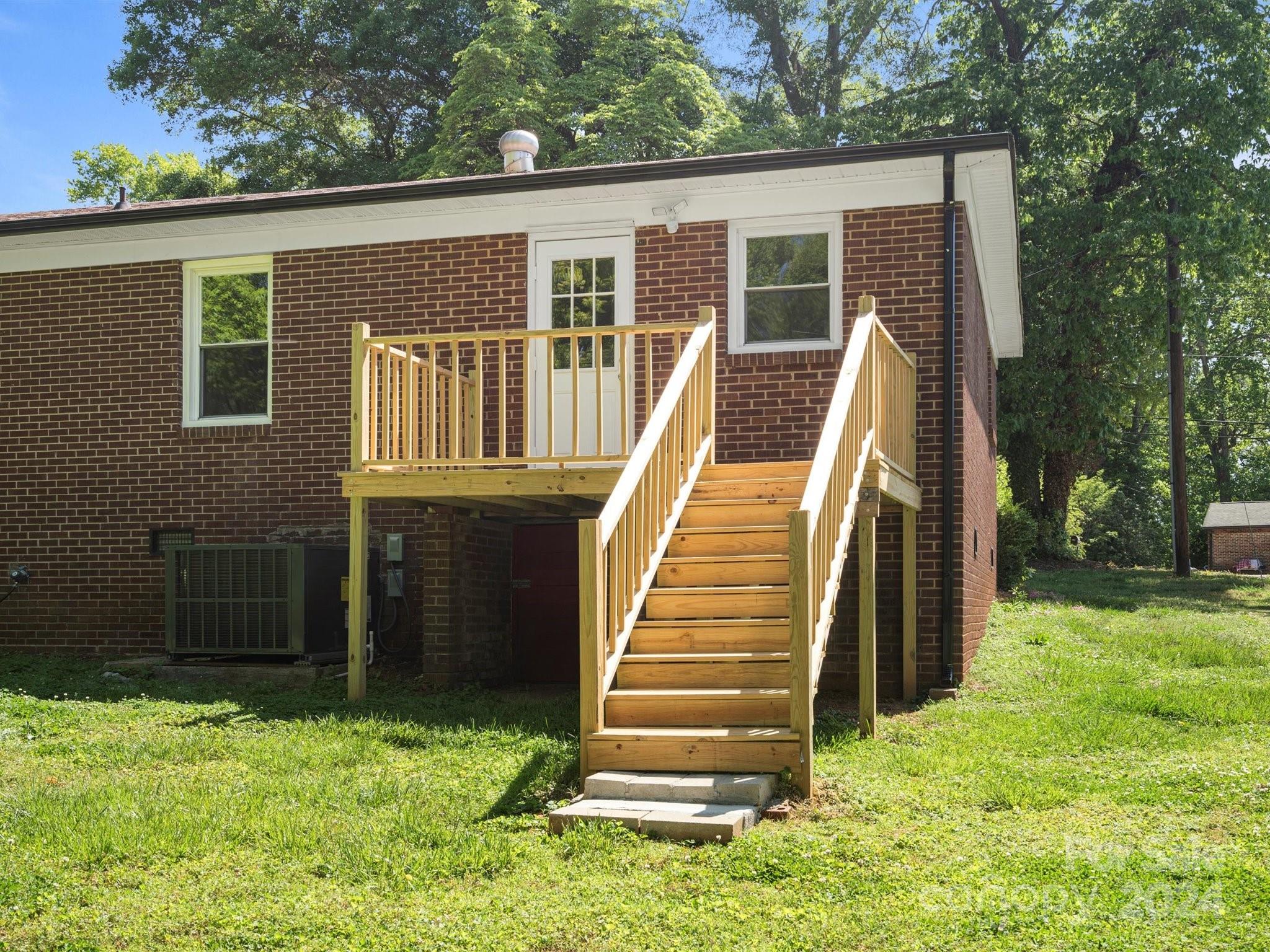 640 Summerow Road Stanley, NC 28164 - Photo 9 of 38 a view of a house with backyard