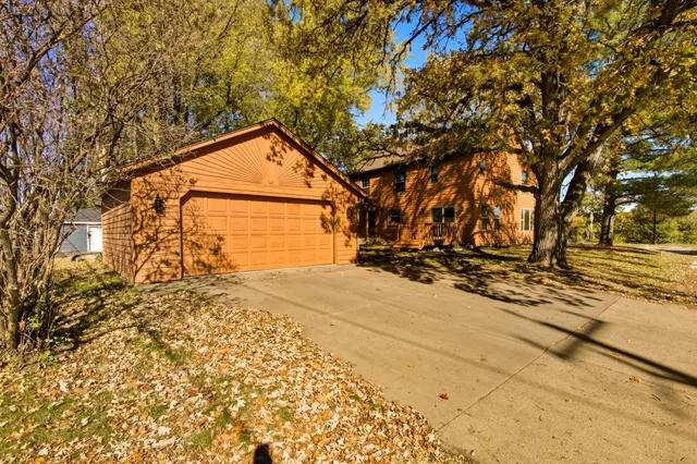 $2,350 | 501 Riverside Avenue North, Sartell, MN 56377