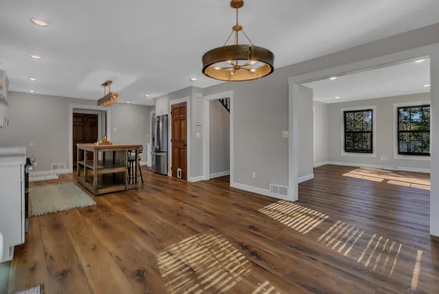 $2,350 | 501 Riverside Avenue North, Sartell, MN 56377