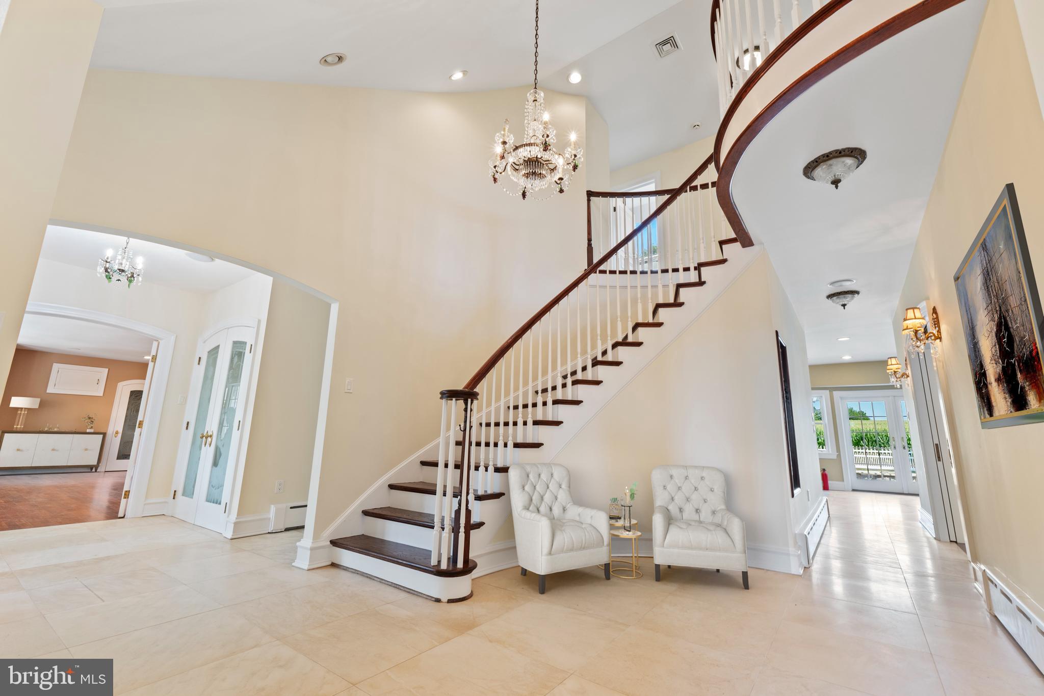 397 Walnut Road Honey Brook, PA 19344 - Photo 5 of 54 Grande Staircase