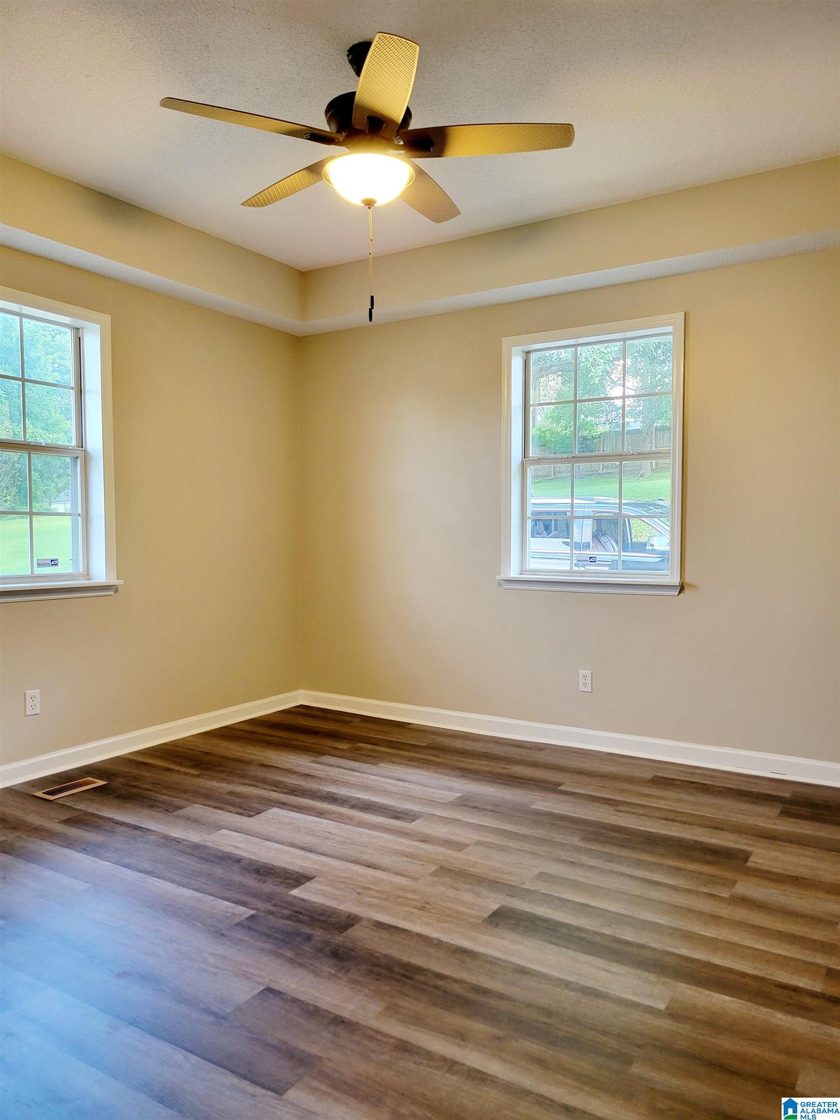 100 Valley Road Oneonta, AL 35121 - Photo 16 of 22