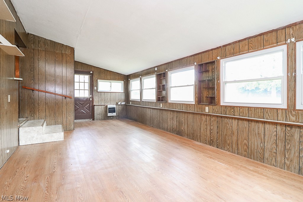 25121 Price Road Bedford, OH 44146 - Photo 17 of 33