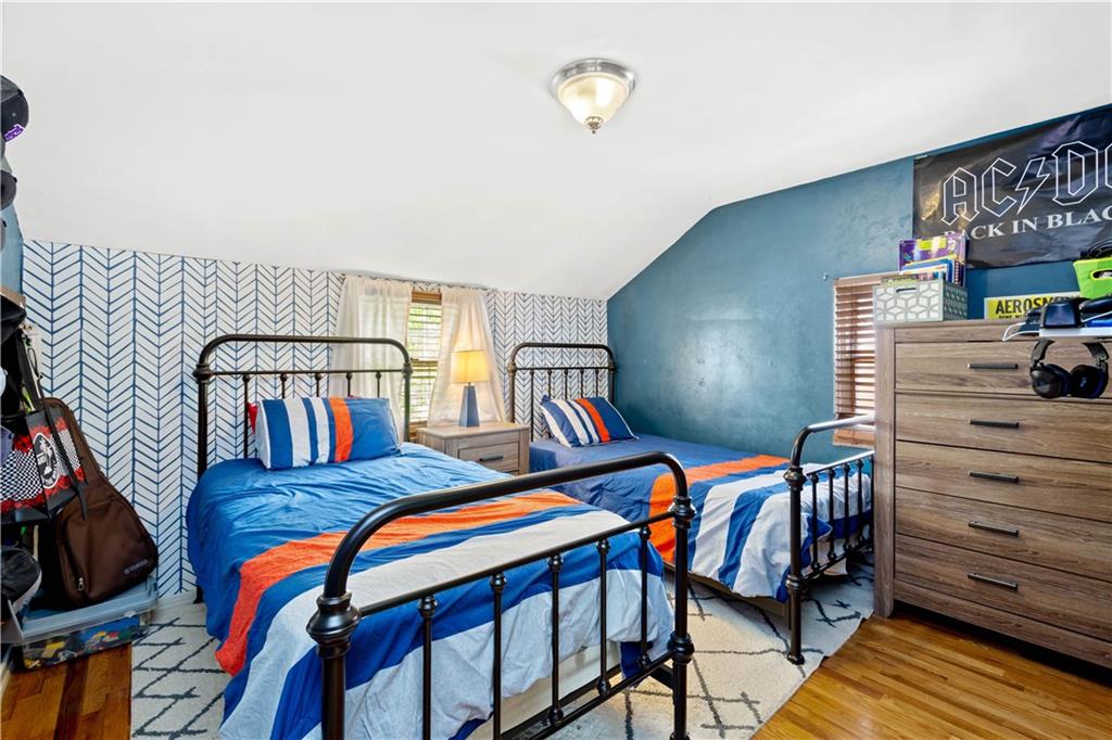 5299 Highgrove Road Pittsburgh, PA 15236 - Photo 11 of 25 Gallery Image 11