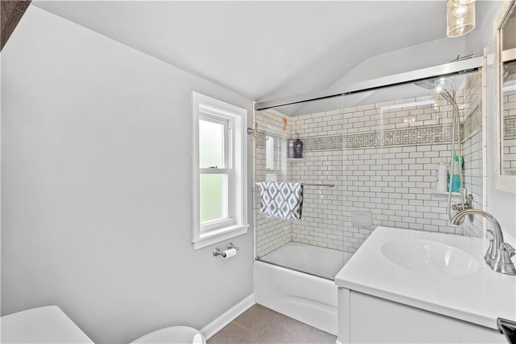 5299 Highgrove Road Pittsburgh, PA 15236 - Photo 13 of 25 Gallery Image 13