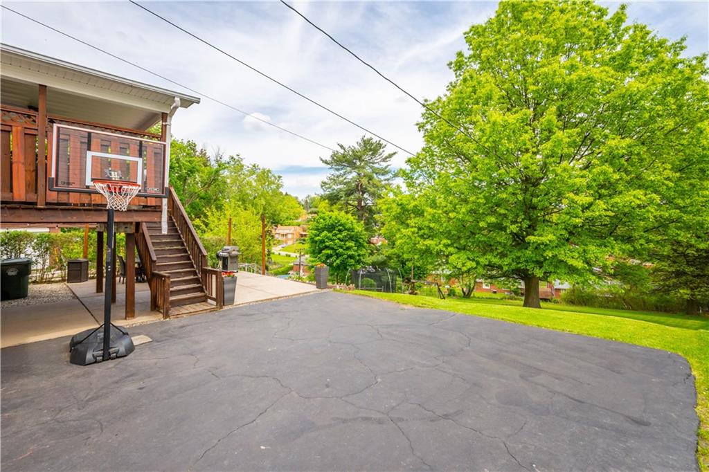 5299 Highgrove Road Pittsburgh, PA 15236 - Photo 15 of 25 Gallery Image 15