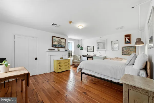 $1,350,000 | 210 West Main Street, Berryville, VA 22611