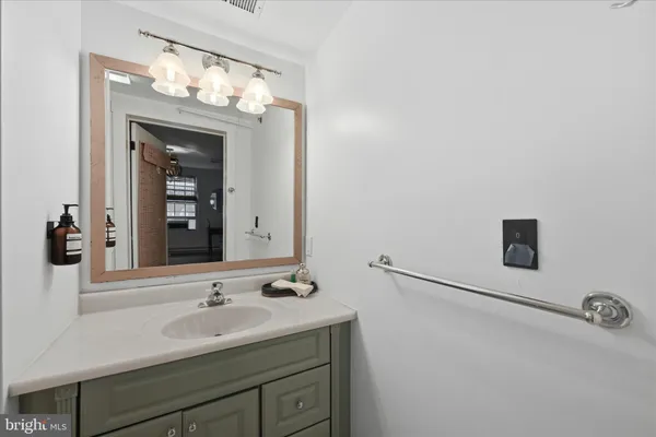 $1,350,000 | 210 West Main Street, Berryville, VA 22611