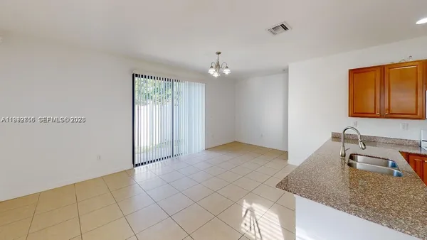 $3,700 | 460 Northeast 194th Terrace, Unit 460, Miami, FL 33179