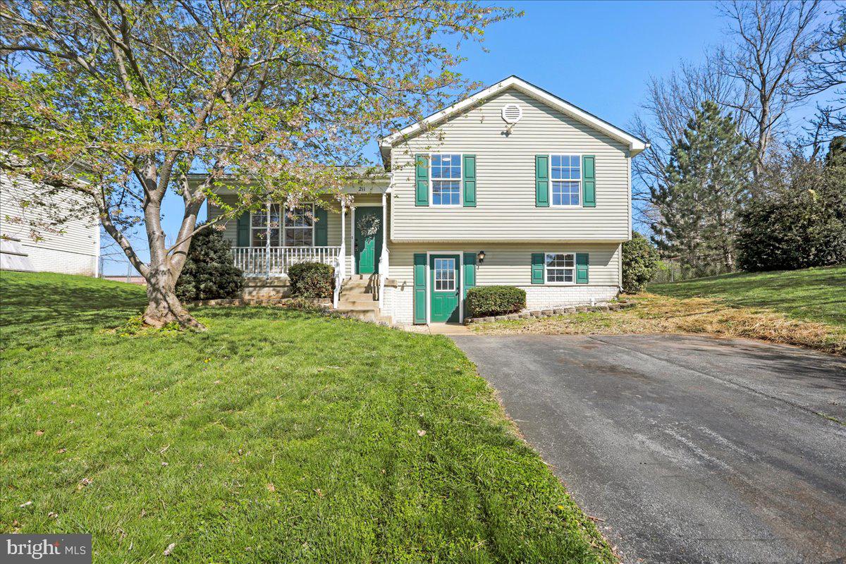 211 East 11th Avenue Ranson, WV 25438 - Photo 1 of 60 Newly renovated home!