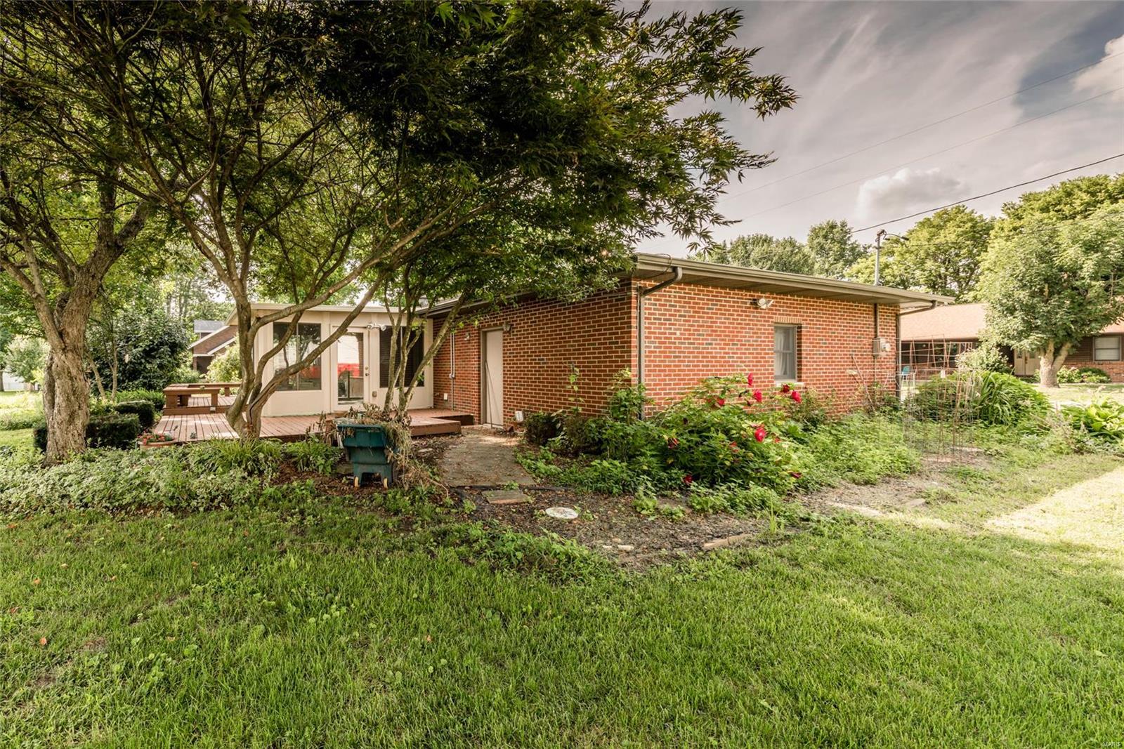 502 Walnut Street Alhambra, IL 62001 - Photo 5 of 26 Gallery Image 5
