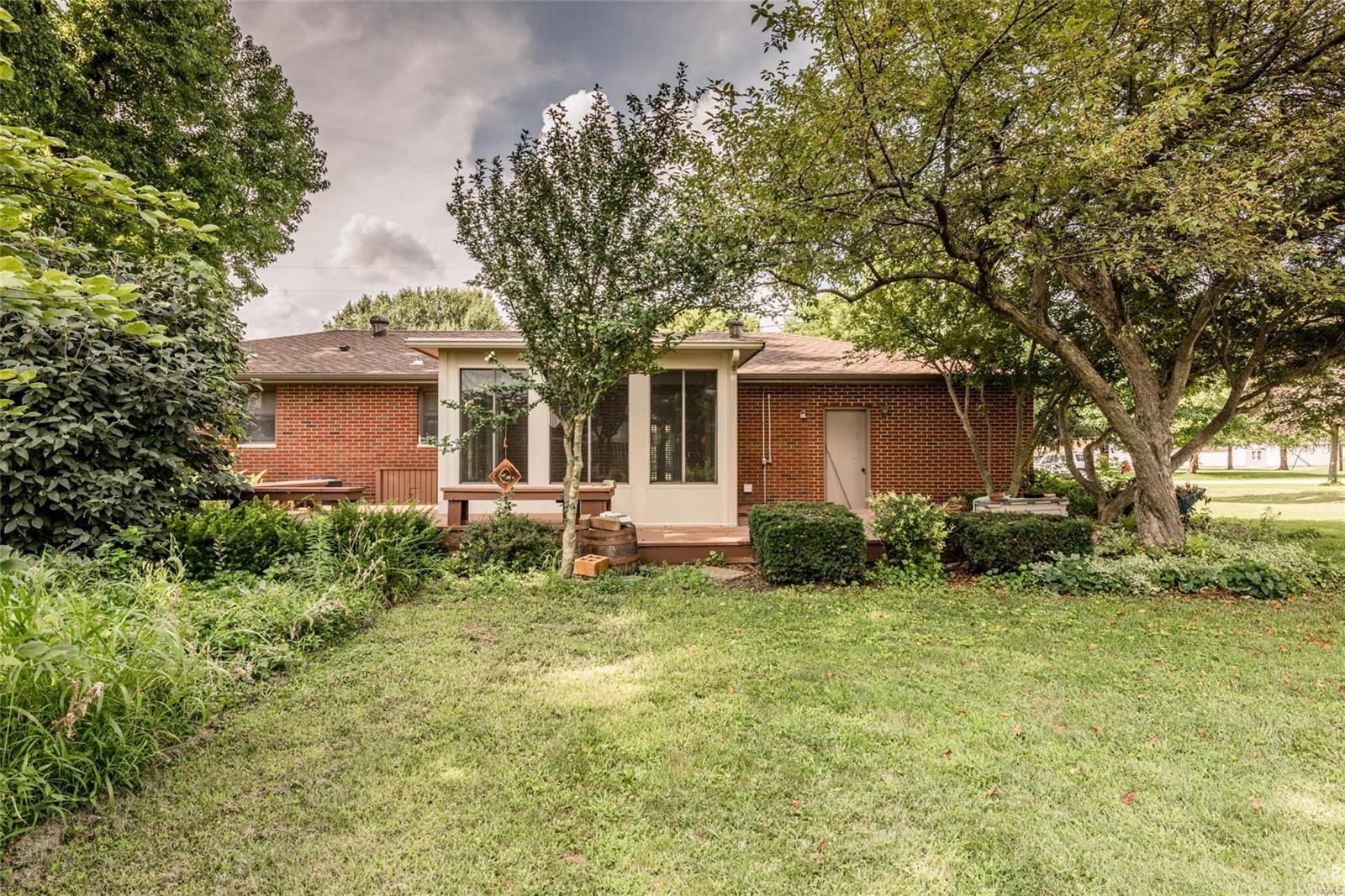 502 Walnut Street Alhambra, IL 62001 - Photo 7 of 26 Gallery Image 7