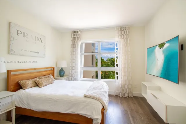 $1,995,000 | 701 Crandon Boulevard, Unit 402, Key Biscayne, FL 33149