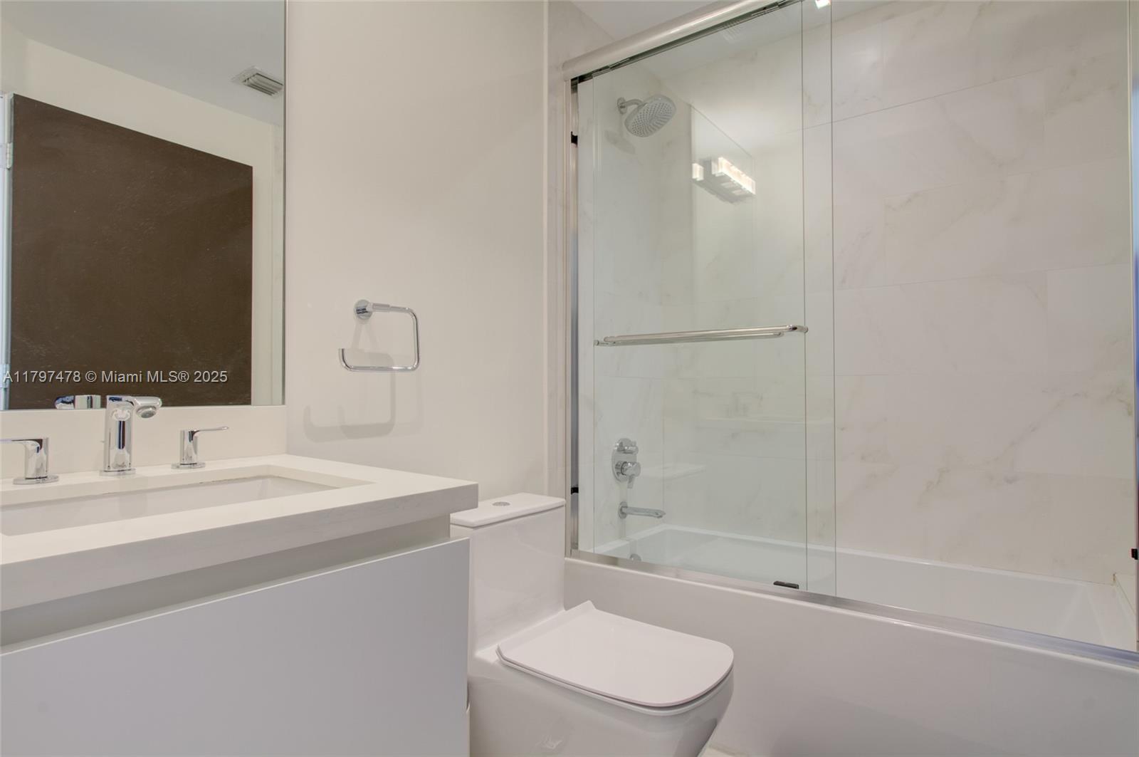 701 Crandon Boulevard, Unit 402 Key Biscayne, FL 33149 - Photo 16 of 38