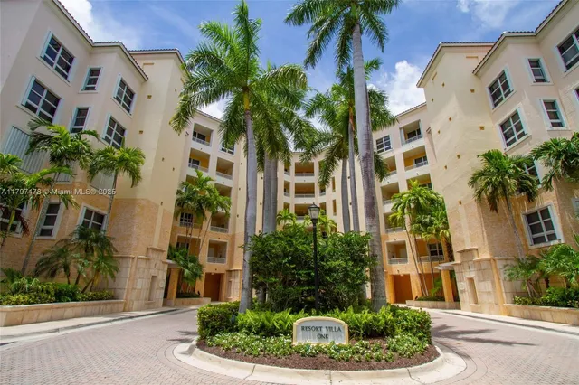 $1,995,000 | 701 Crandon Boulevard, Unit 402, Key Biscayne, FL 33149