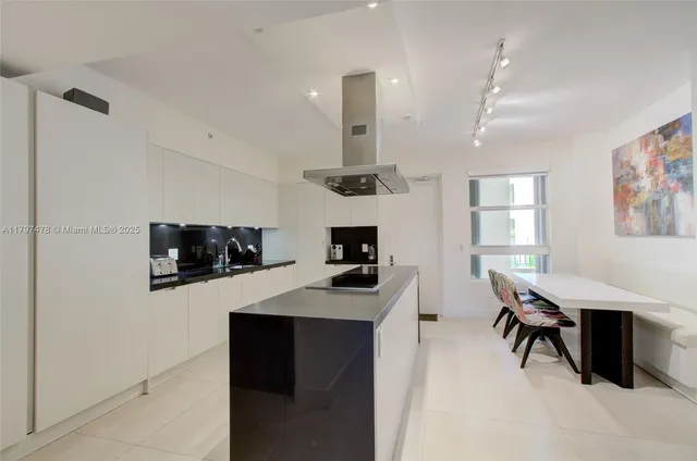 $1,995,000 | 701 Crandon Boulevard, Unit 402, Key Biscayne, FL 33149