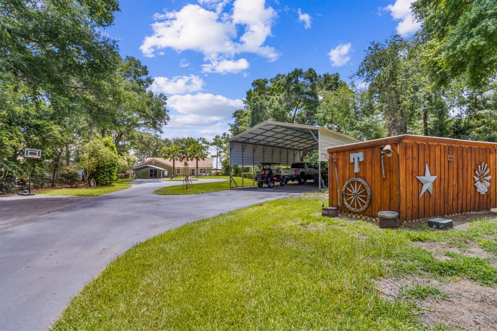95210 Cook Road Fernandina Beach, FL 32034 - Photo 57 of 70 a view of swimming pool with garden
