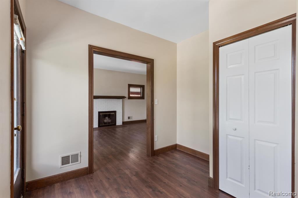 739 Delaware Street Detroit, MI 48202 - Photo 26 of 70