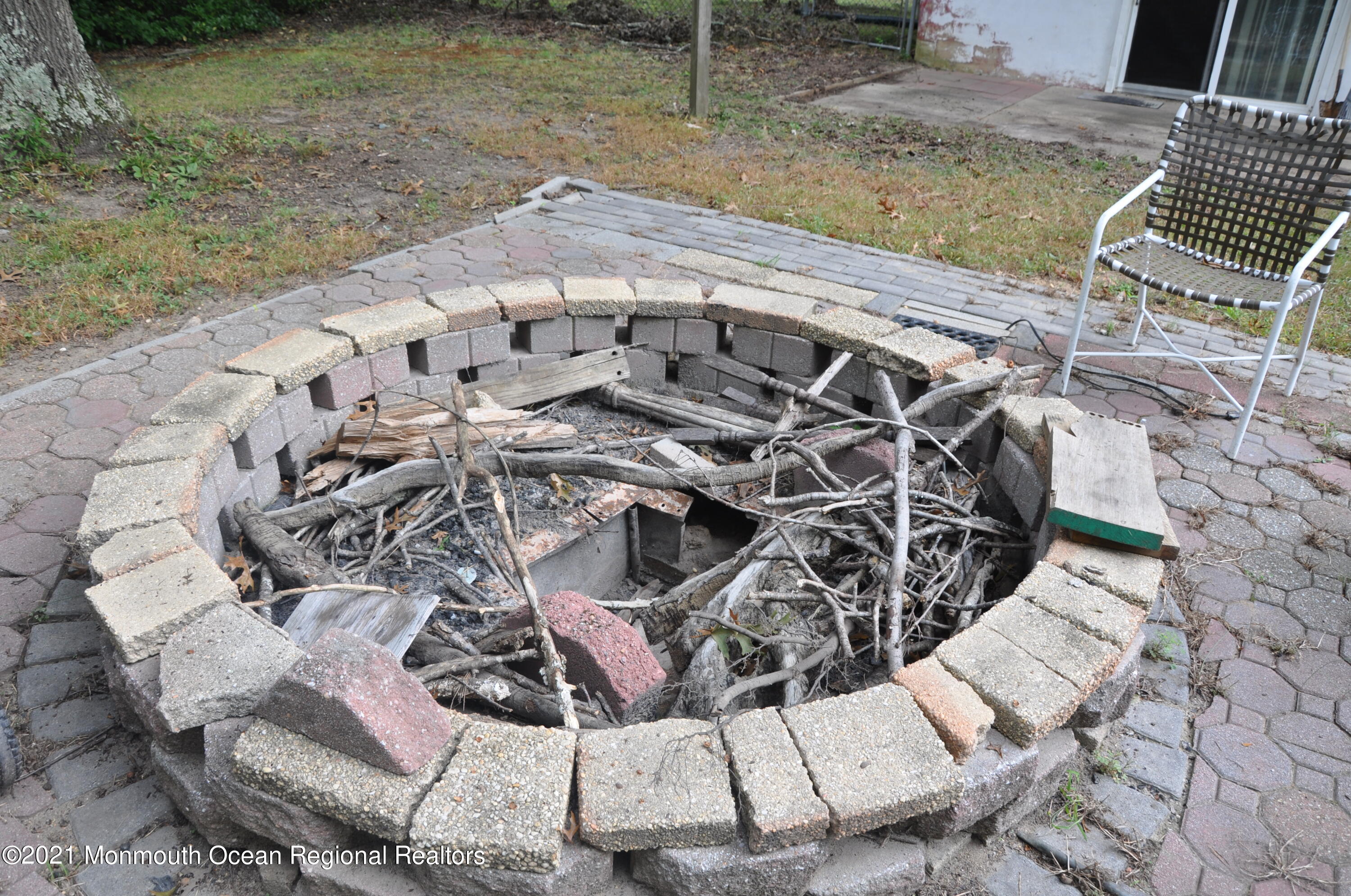 542 South Cooks Bridge Road Jackson, NJ 08527 - Photo 49 of 50 a view of a backyard with wooden fence