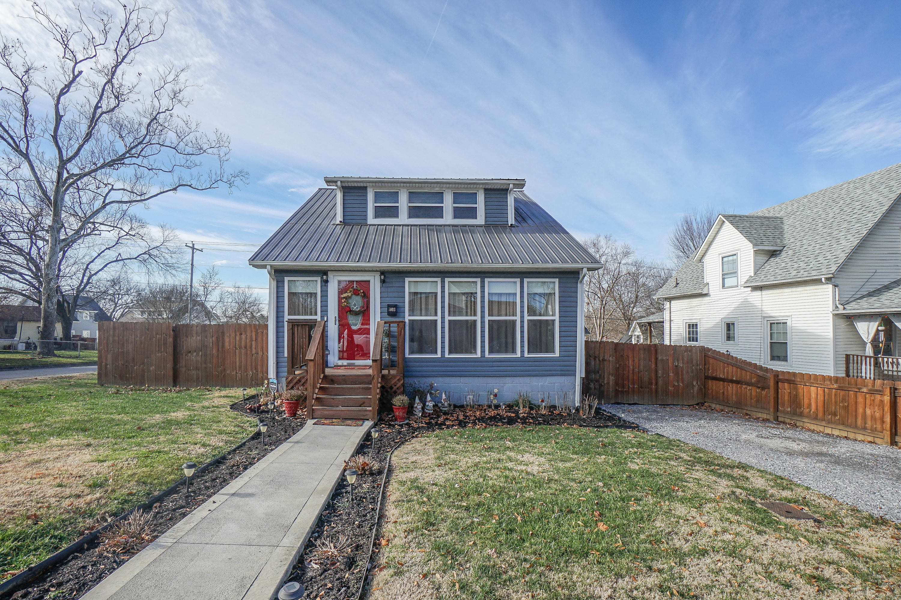 1403 Remsen Street Alcoa, TN 37701 - Photo 3 of 40 DSC01877