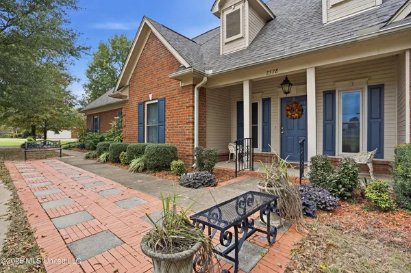$375,000 | 2578 Lamar Place East, Hernando, MS 38632