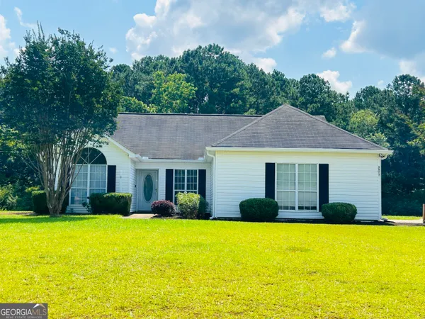 $2,195 | 210 Shamrock Way, Newnan, GA 30263
