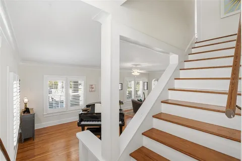 $995,000 | 126 22nd Avenue Northeast, St. Petersburg, FL 33704