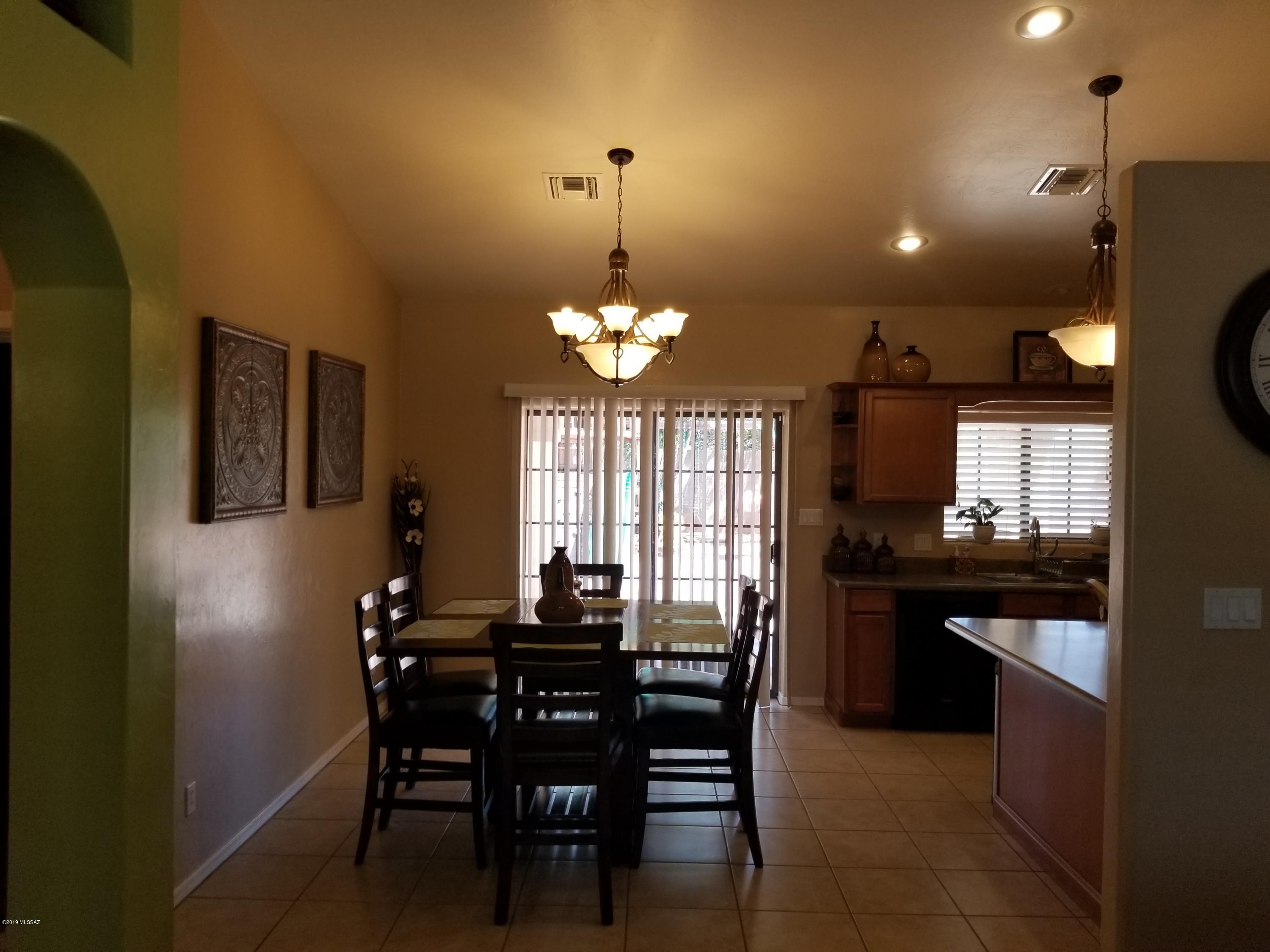 1683 Chapel Court Rio Rico, AZ 85648 - Photo 7 of 35