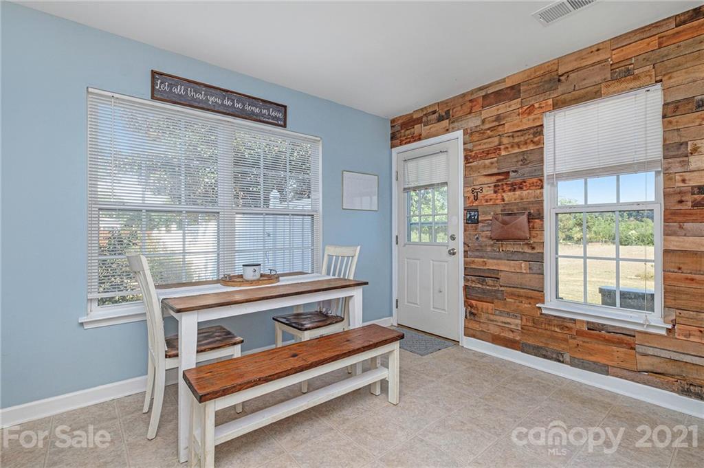 6107 Stack Road Monroe, NC 28112 - Photo 11 of 24 a living room with furniture and a window