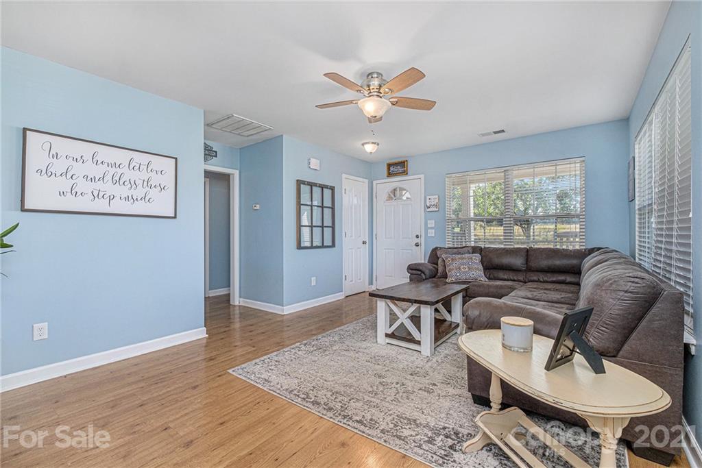 6107 Stack Road Monroe, NC 28112 - Photo 12 of 24 a living room with furniture and a window