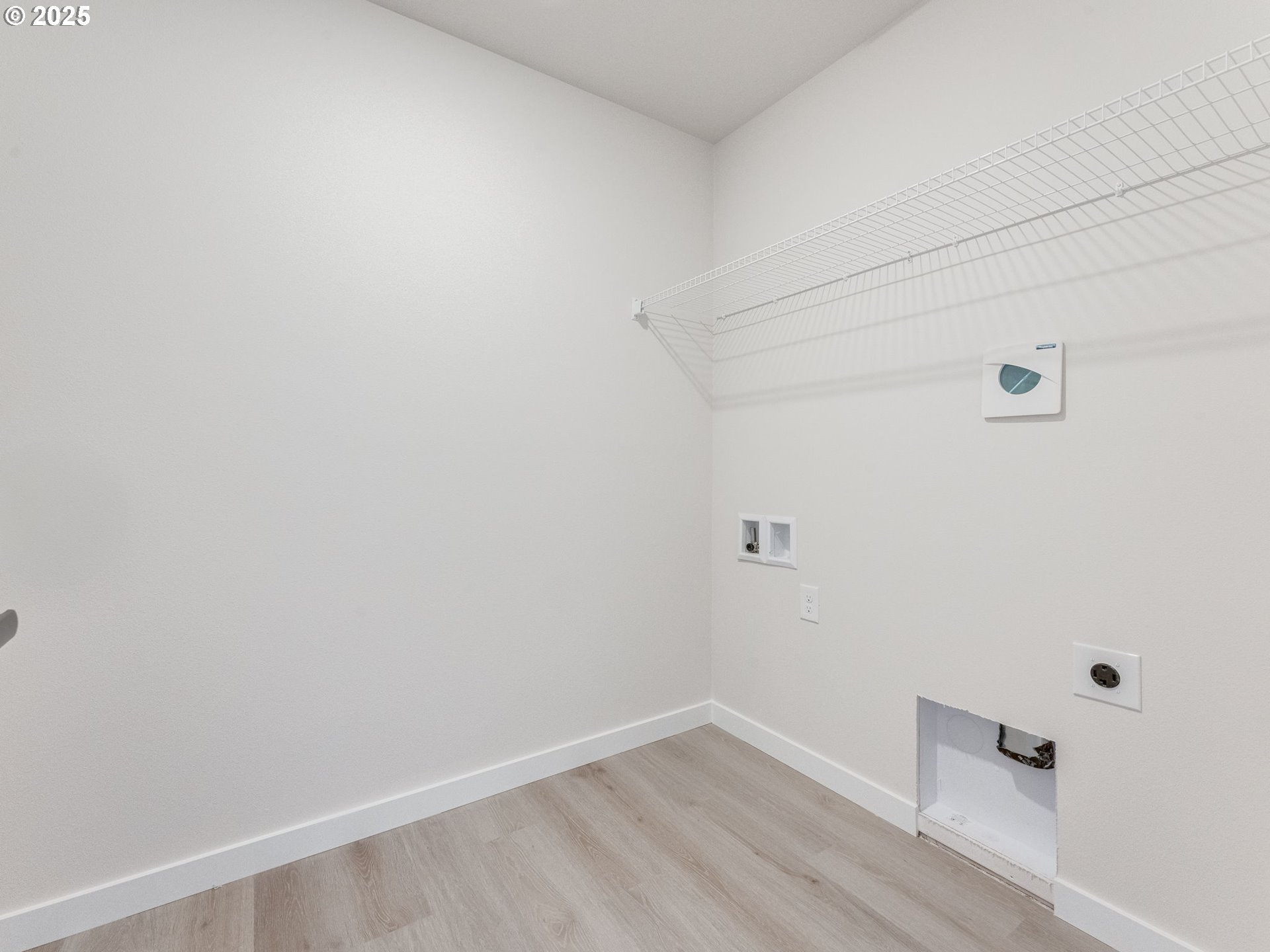 744 Northwest 178th Street Ridgefield, WA 98642 - Photo 18 of 25 a view of an empty room