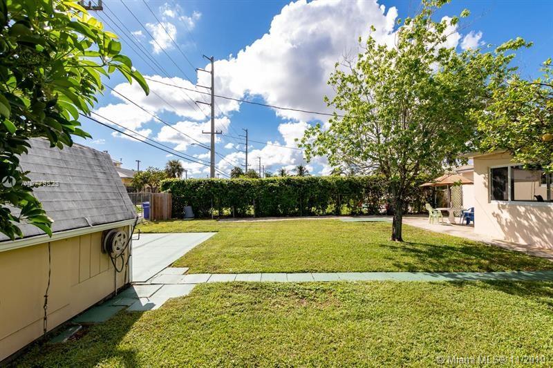1511 North 31st Road Hollywood, FL 33021 - Photo 38 of 43 Gallery Image 38