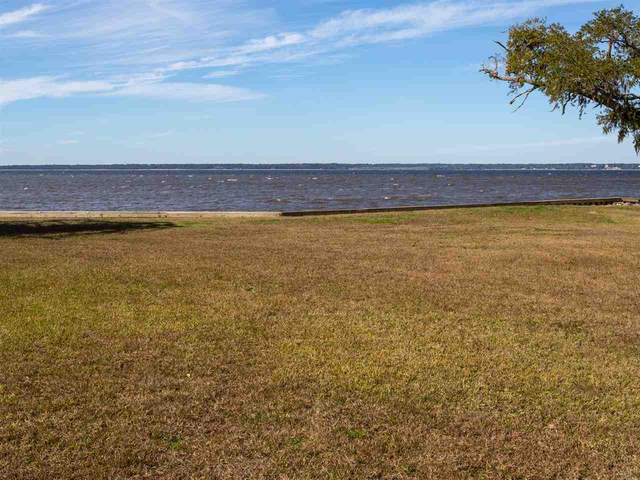625 Garcon Point Road Milton, FL 32583 - Photo 4 of 15 Gallery Image 4