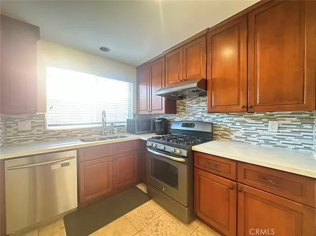 $4,600 | 58 South Altadena Drive, Pasadena, CA 91107