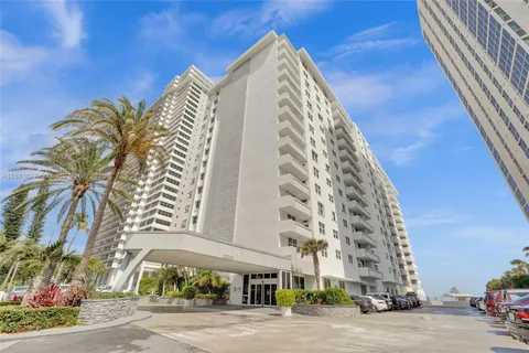 $395,000 | 4250 Galt Ocean Drive, Unit 4P, Fort Lauderdale, FL 33308