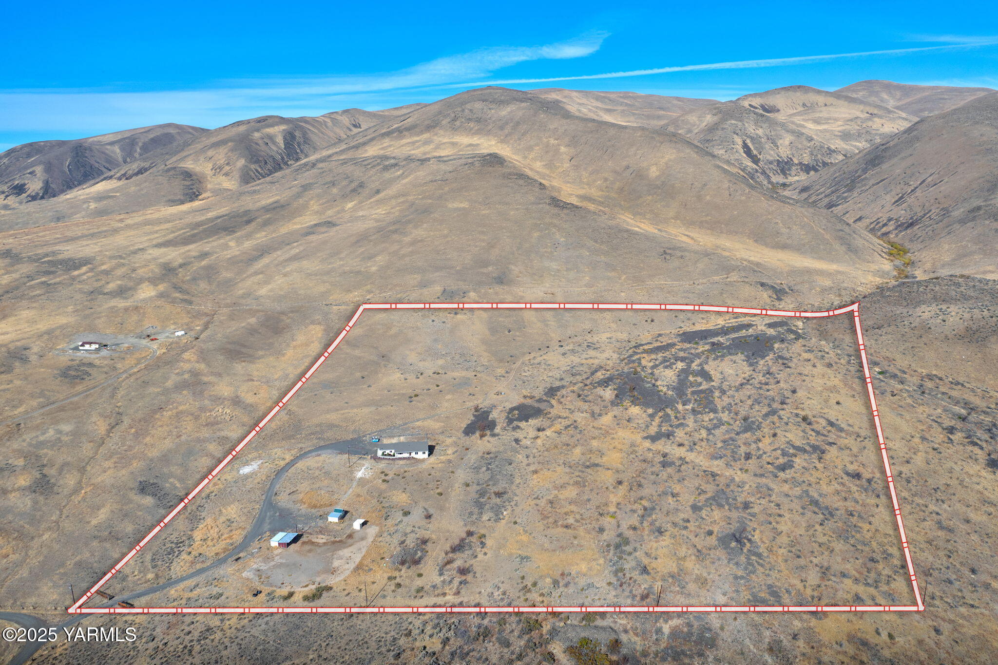 1101 Elk Ridge Lane Selah, WA 98942 - Photo 26 of 28 a view of a dry yard