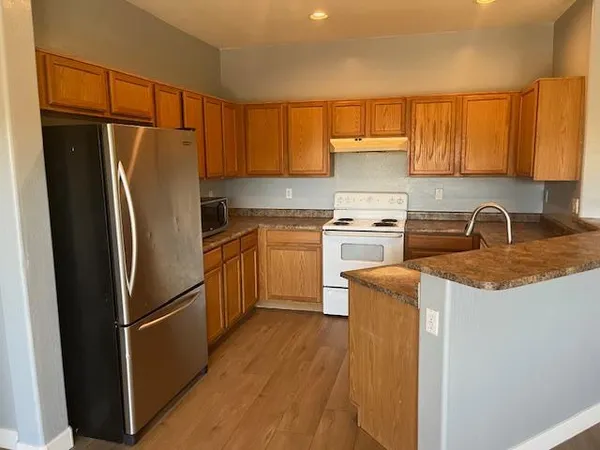 $2,100 | 9428 South 35th Glen, Laveen, AZ 85339